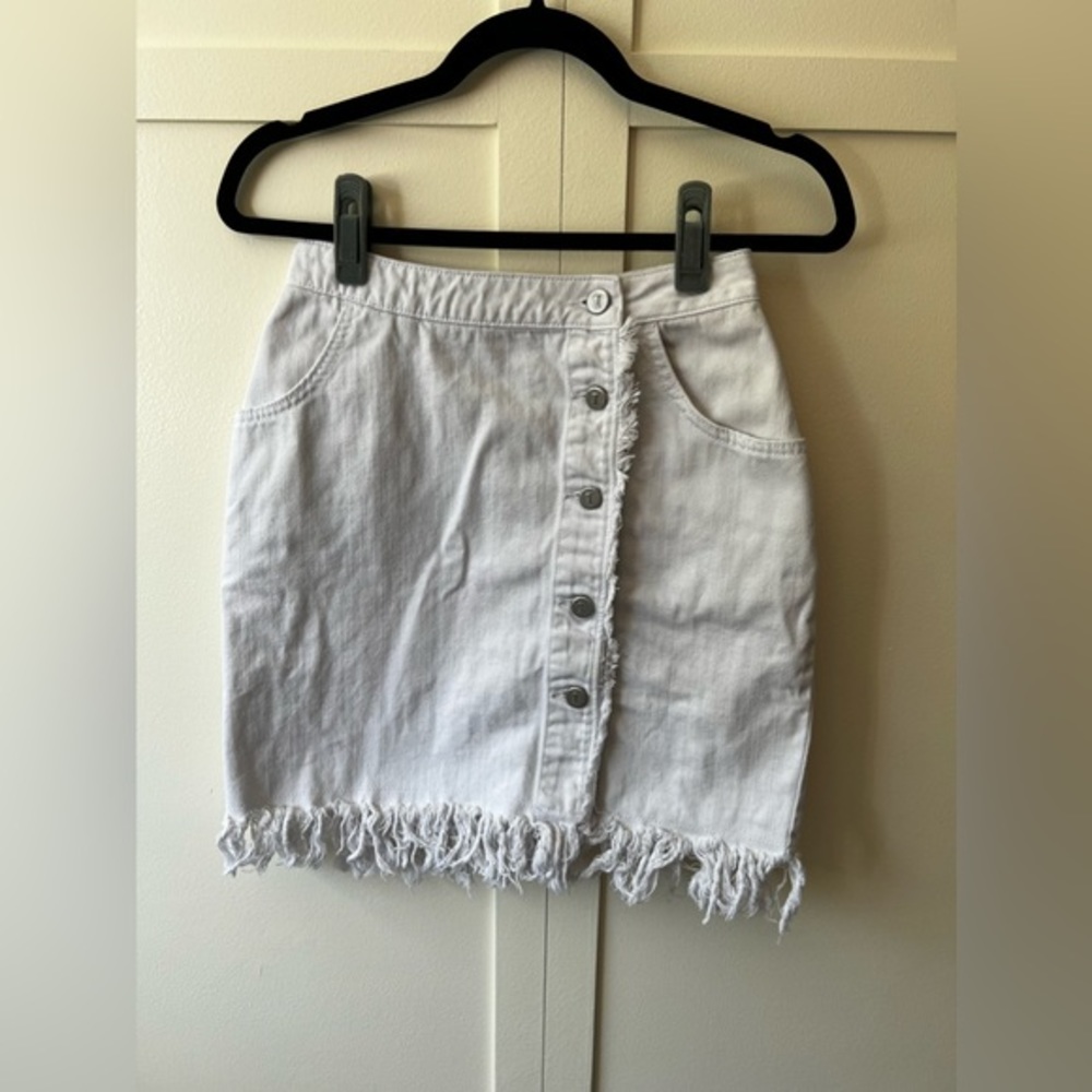 Anthropologie Pilcro & The Letterpress Button White Denim Jean Skirt Sz 0 Petite